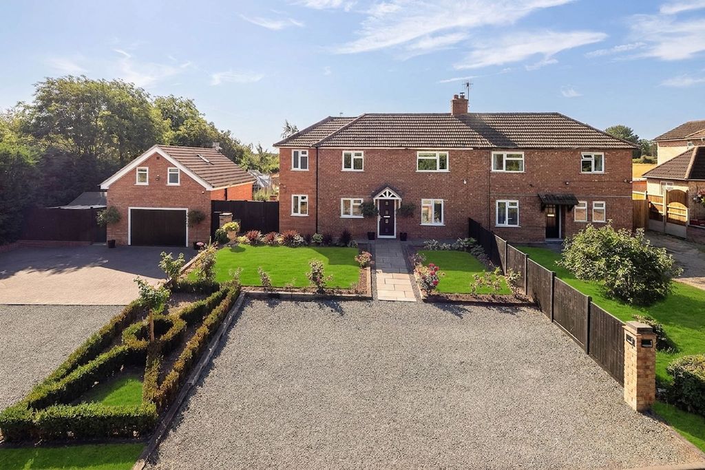 Property photo 2 of 47