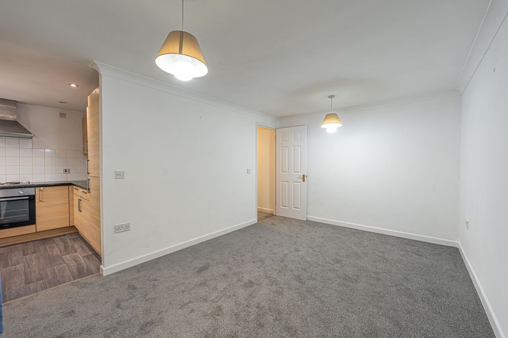 Property photo 3 of 22