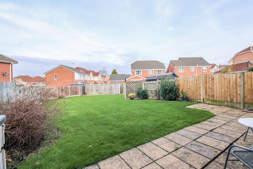 Property photo 2 of 14 Outside