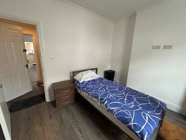 Property photo 2 of 3