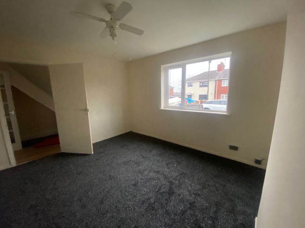 Property photo 3 of 17 Image