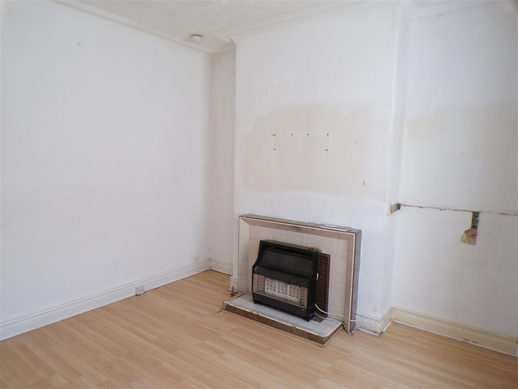 Property photo 2 of 10 100_7737.Jpg