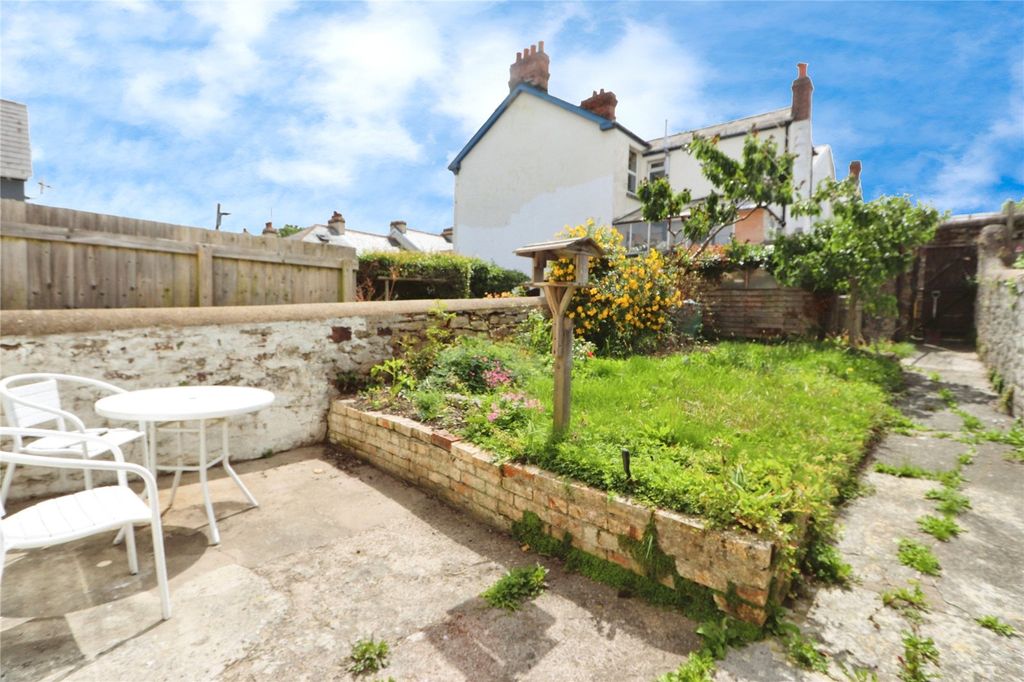 Property photo 2 of 18 Picture No. 15