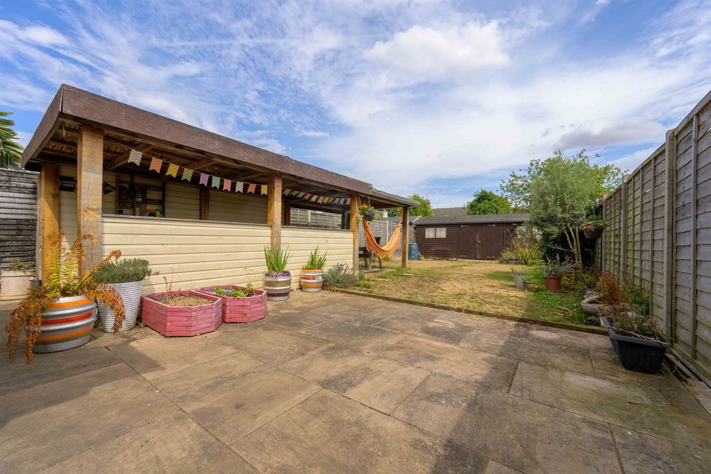 Property photo 2 of 14