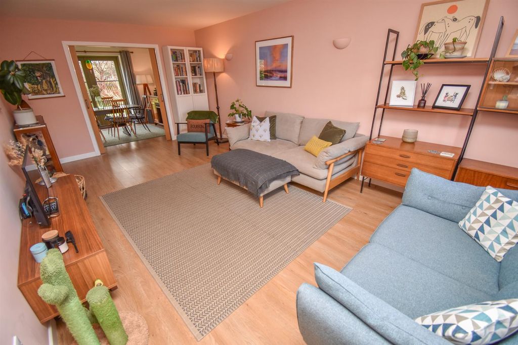 Property photo 3 of 24 Lounge (2)-2.Jpg