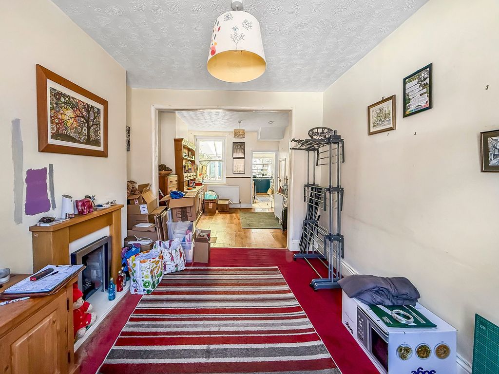 Property photo 3 of 14
