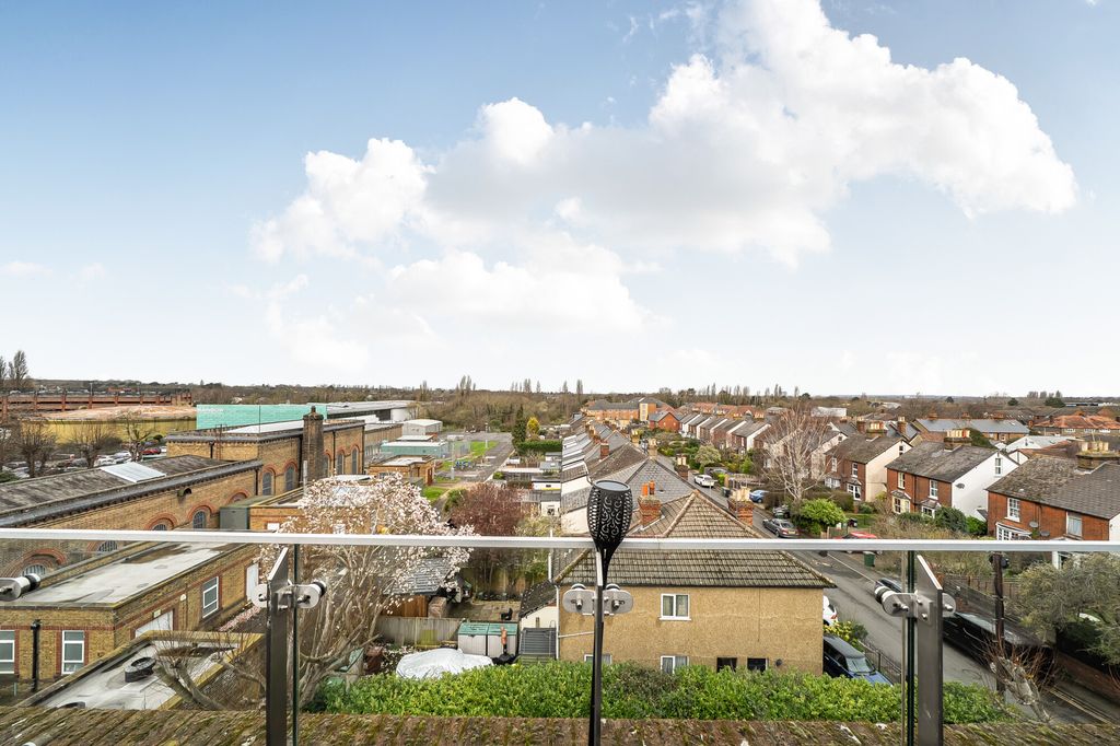 Property photo 3 of 13