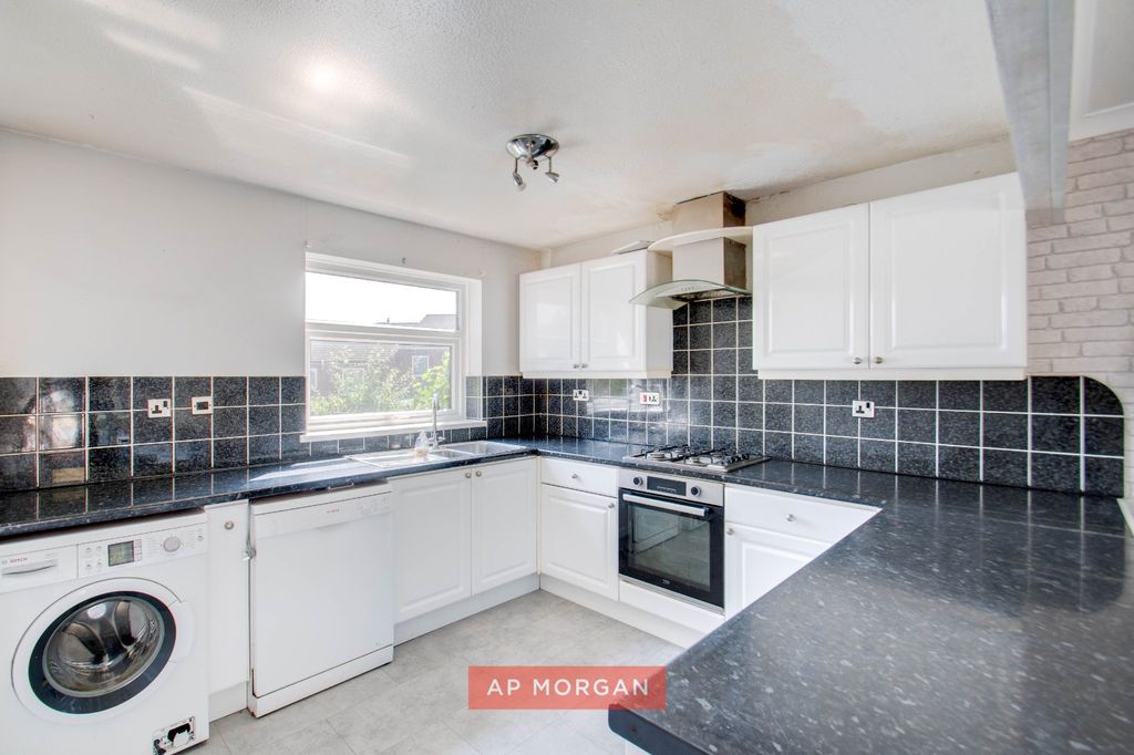 Property photo 3 of 11 Picture No. 04