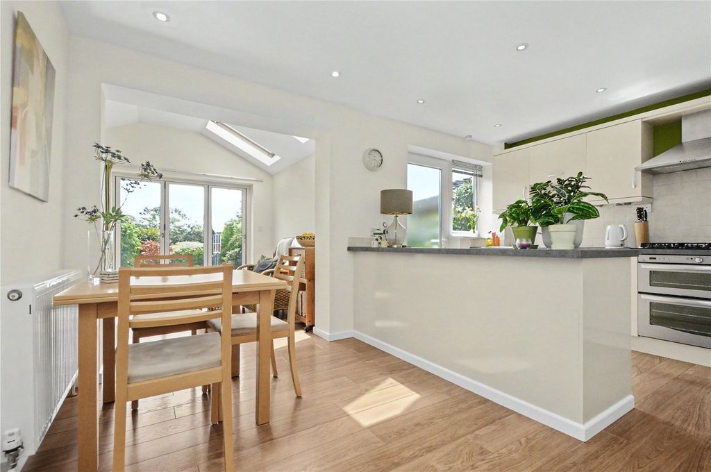 Property photo 3 of 22 Picture No. 29
