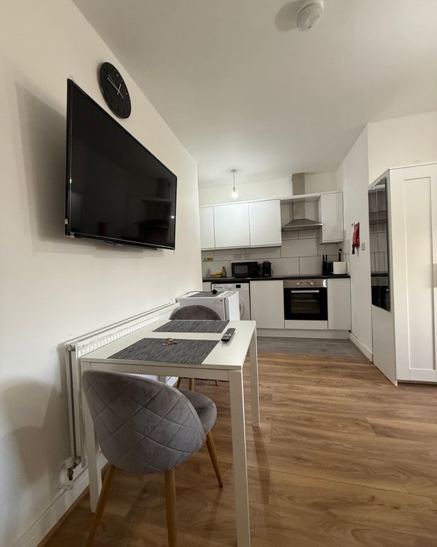 Property photo 2 of 4