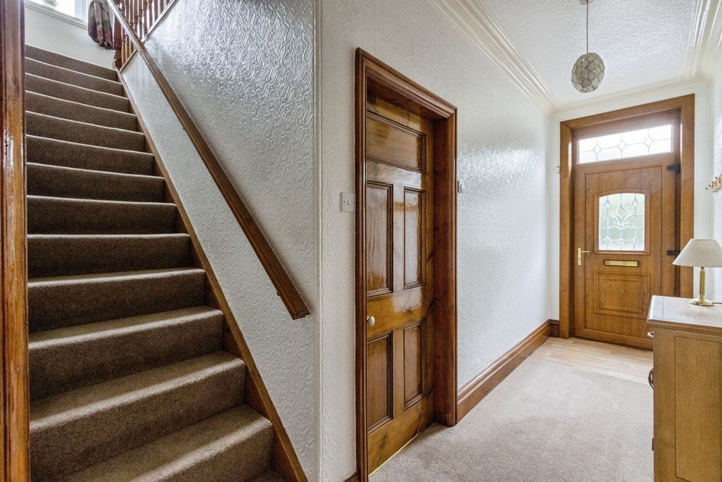 Property photo 2 of 23 Pbox-Img.Jpg
