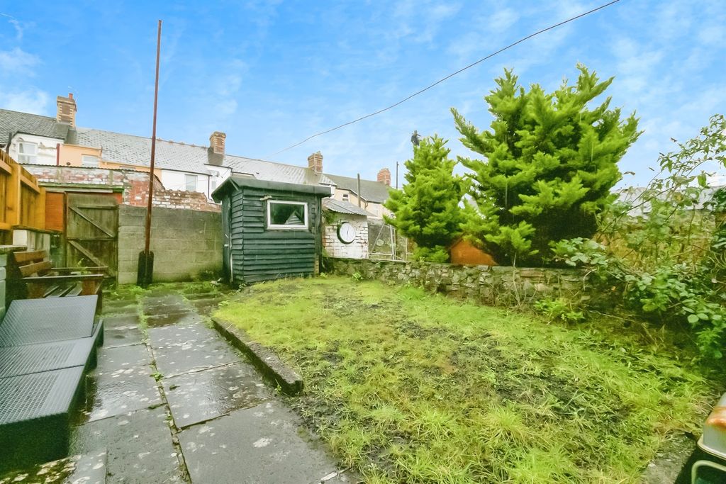Property photo 2 of 15