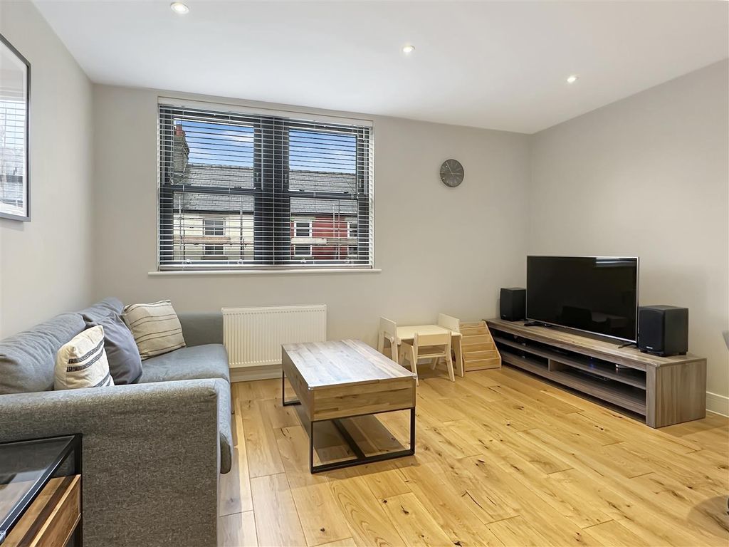 Property photo 2 of 18 Img (5).Jpg