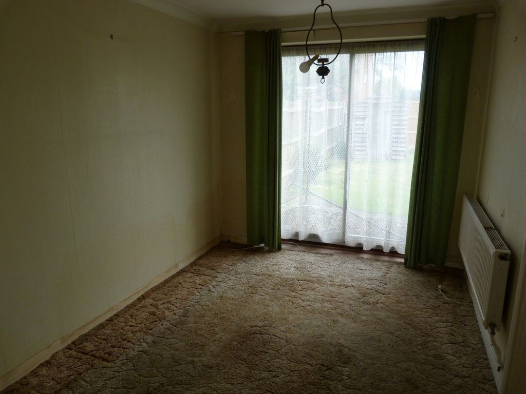 Property photo 3 of 8 Photograph 3