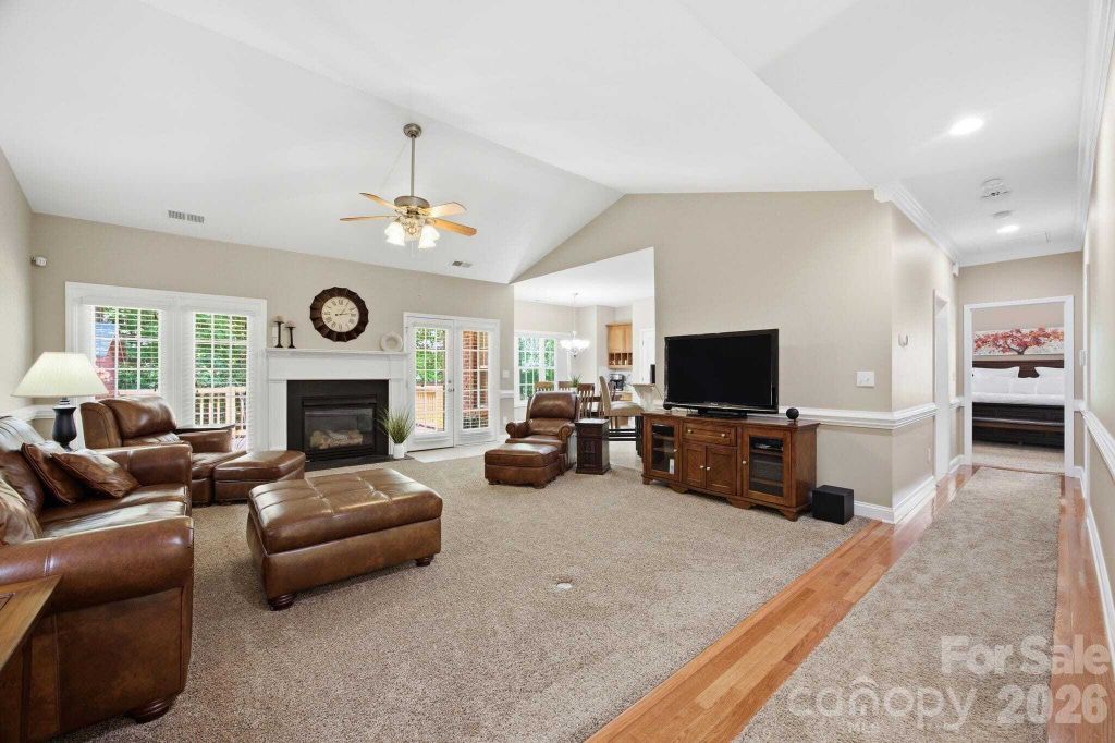 Property photo 2 of 26 <Alttext/>
