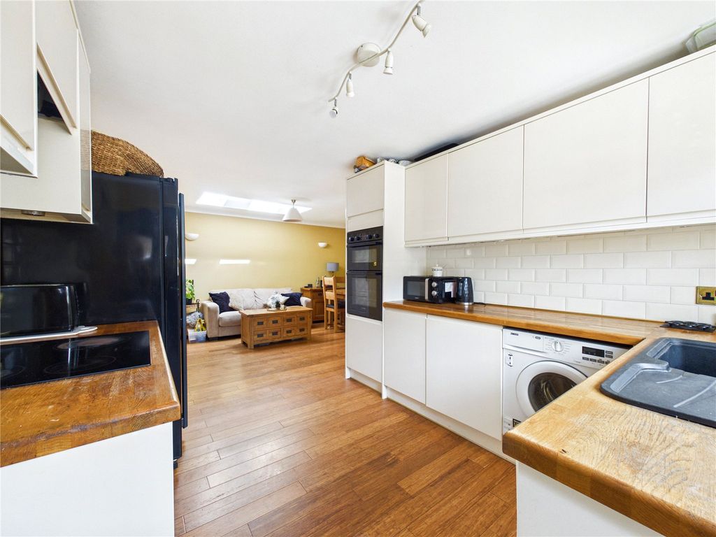 Property photo 3 of 13 Picture No. 05