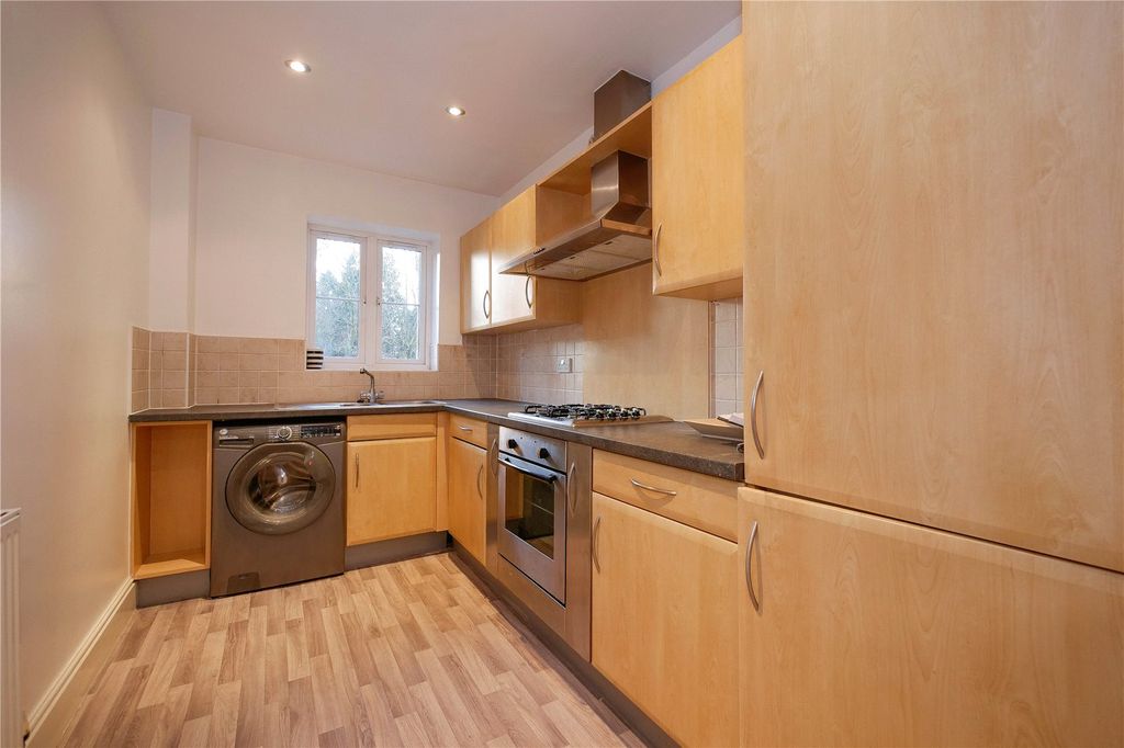 Property photo 3 of 9 Picture No. 04