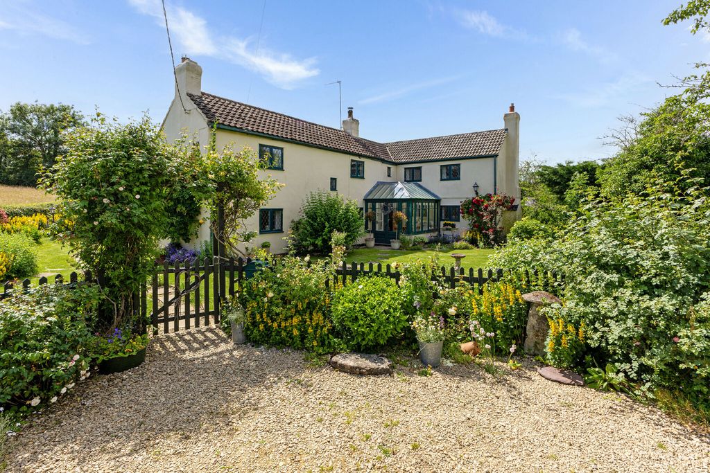 Property photo 1 of 24