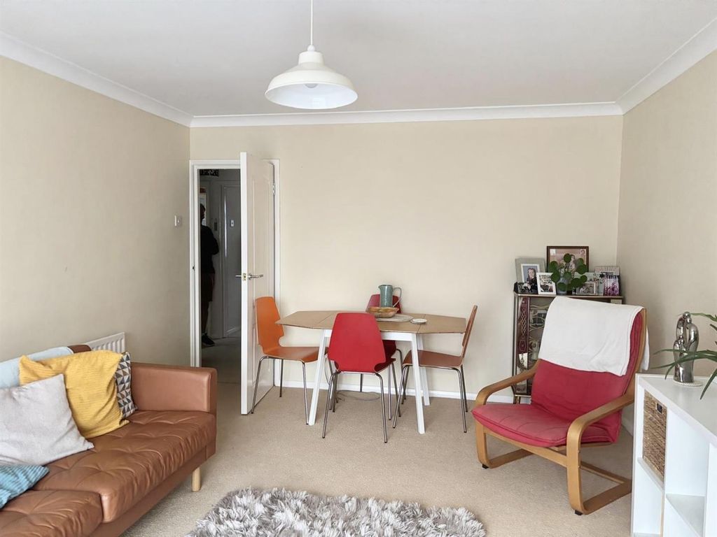Property photo 3 of 8 Img_8667.Jpg