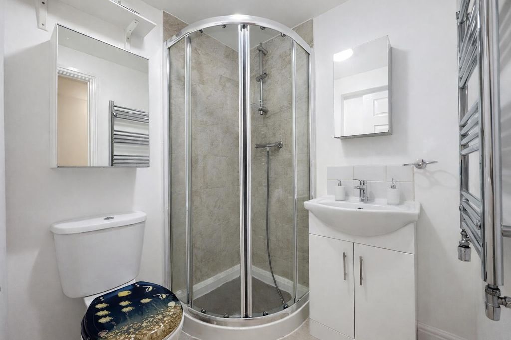 Property photo 2 of 7 40986A2c-9268-4057-Bf63-8F51E5Ae7343.Png