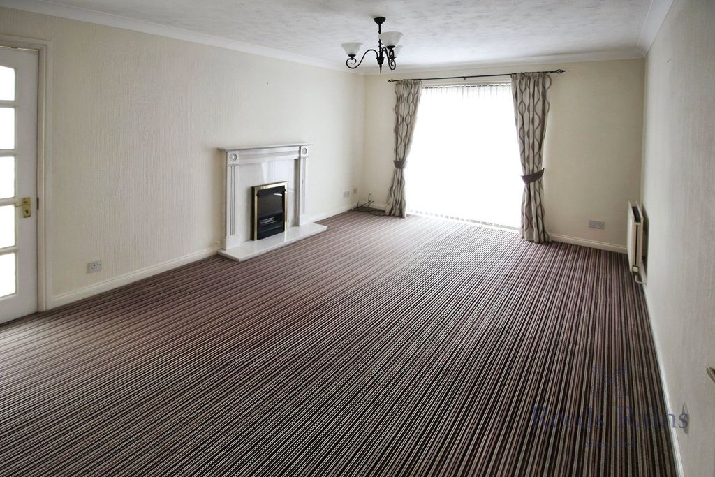 Property photo 3 of 22 Picture No. 68