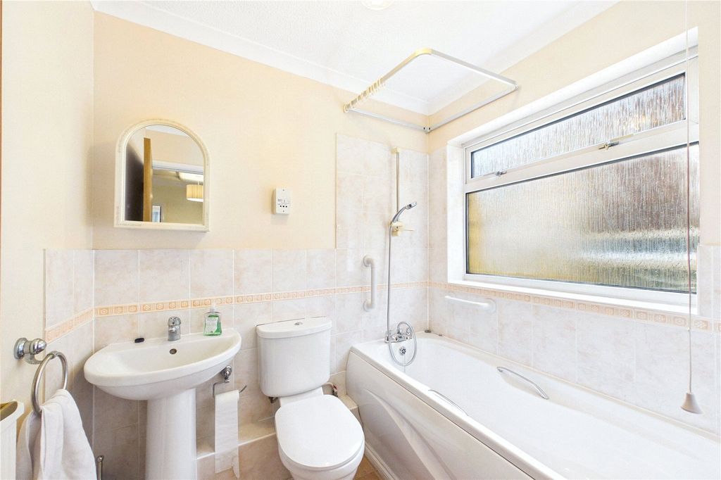 Property photo 3 of 9 Picture No. 04