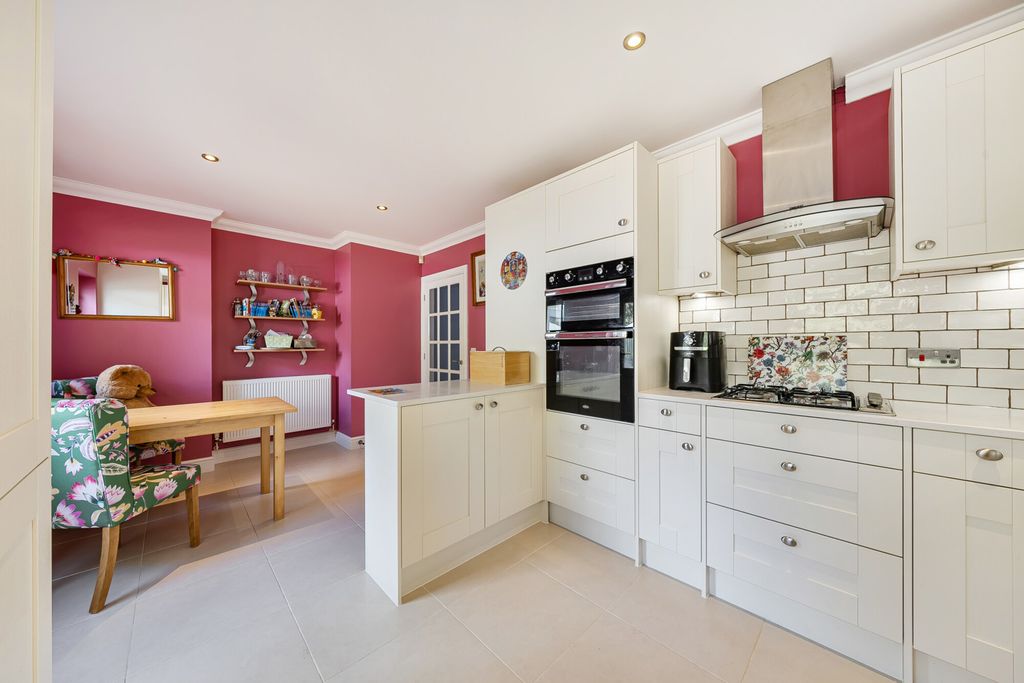 Property photo 3 of 23 1510393 (10).Jpg