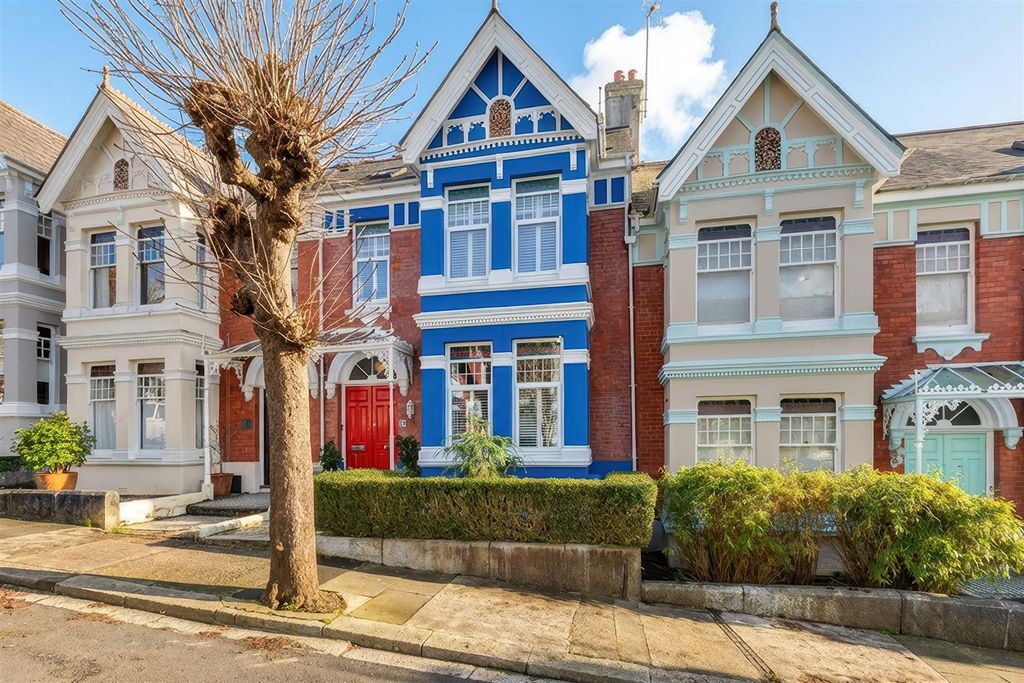 Property photo 1 of 26 Front Exterior