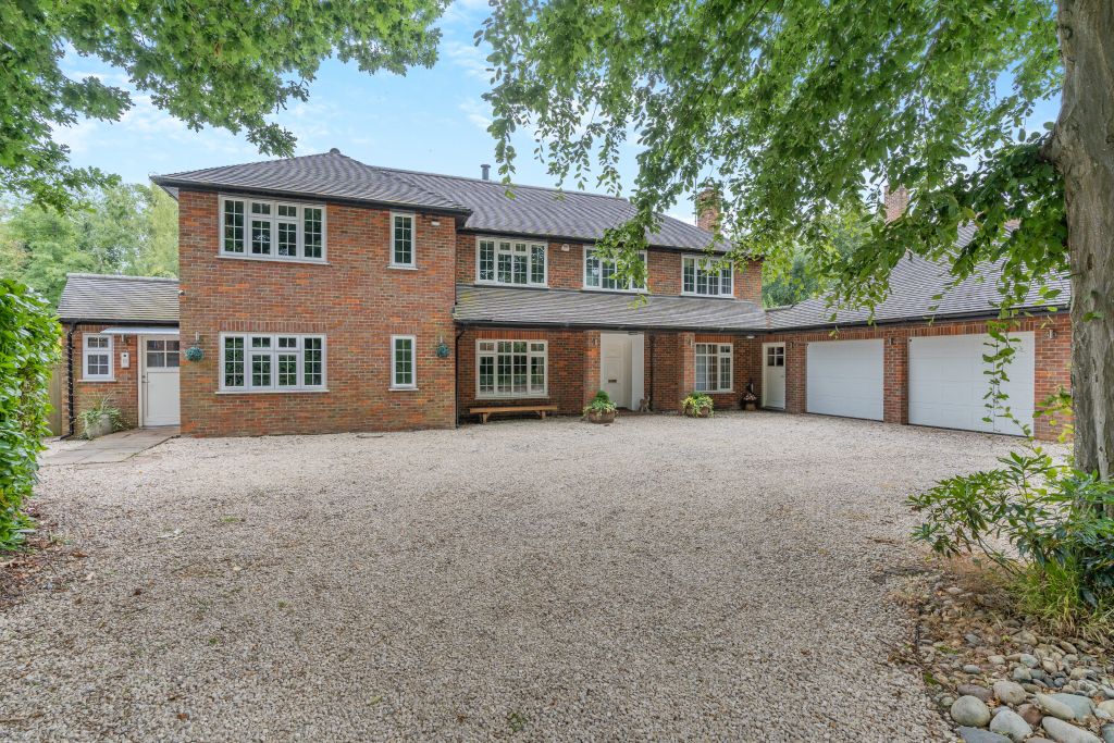 Property photo 1 of 14