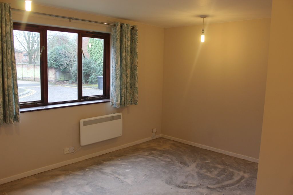 Property photo 3 of 6