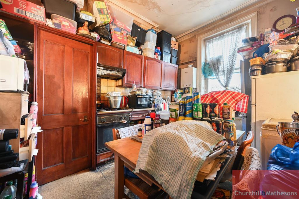 Property photo 3 of 5
