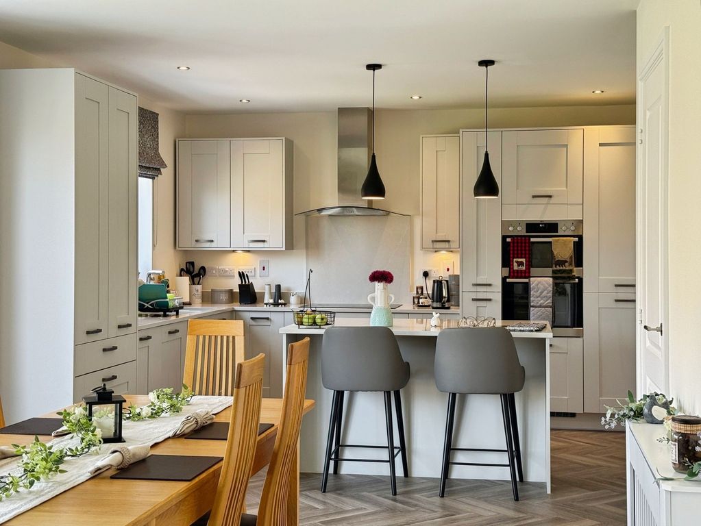 Property photo 3 of 36 Kitchen Diner