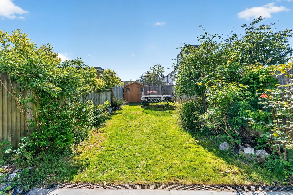 Property photo 3 of 19