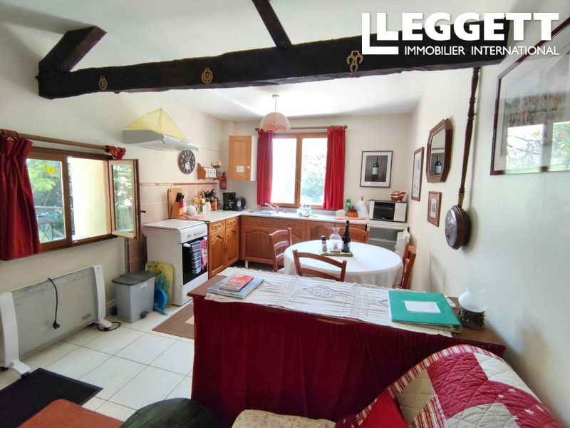 Property photo 2 of 10