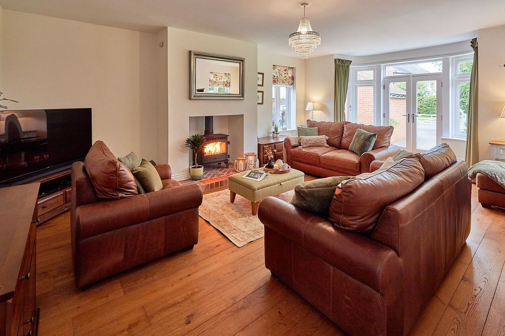 Property photo 3 of 58