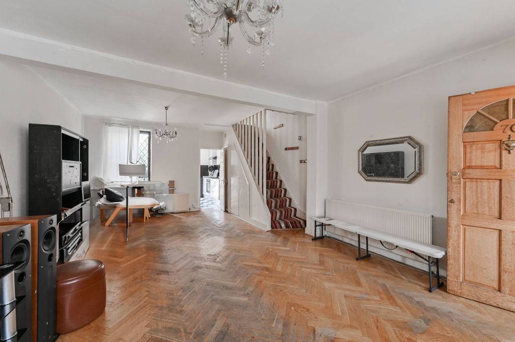 Property photo 1 of 13