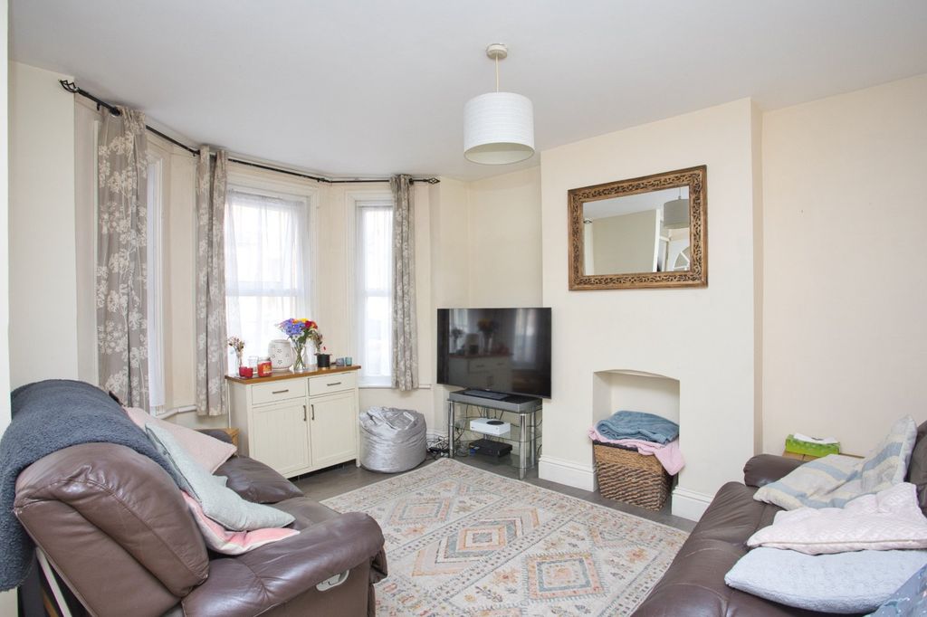 Property photo 2 of 13 Picture 2