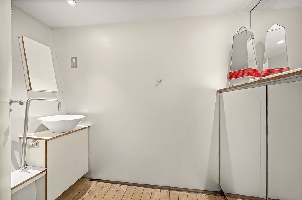 Property photo 2 of 14 Picture No. 01