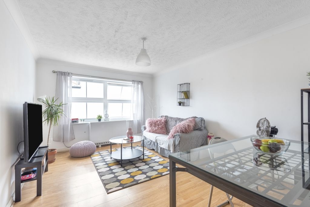 Property photo 1 of 7 617242 (2)