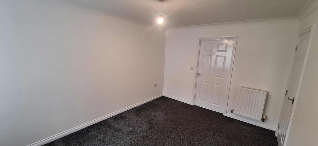 Property photo 3 of 13 Min