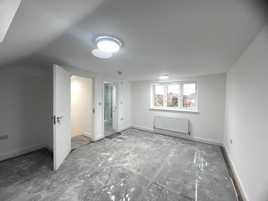 Property photo 2 of 29