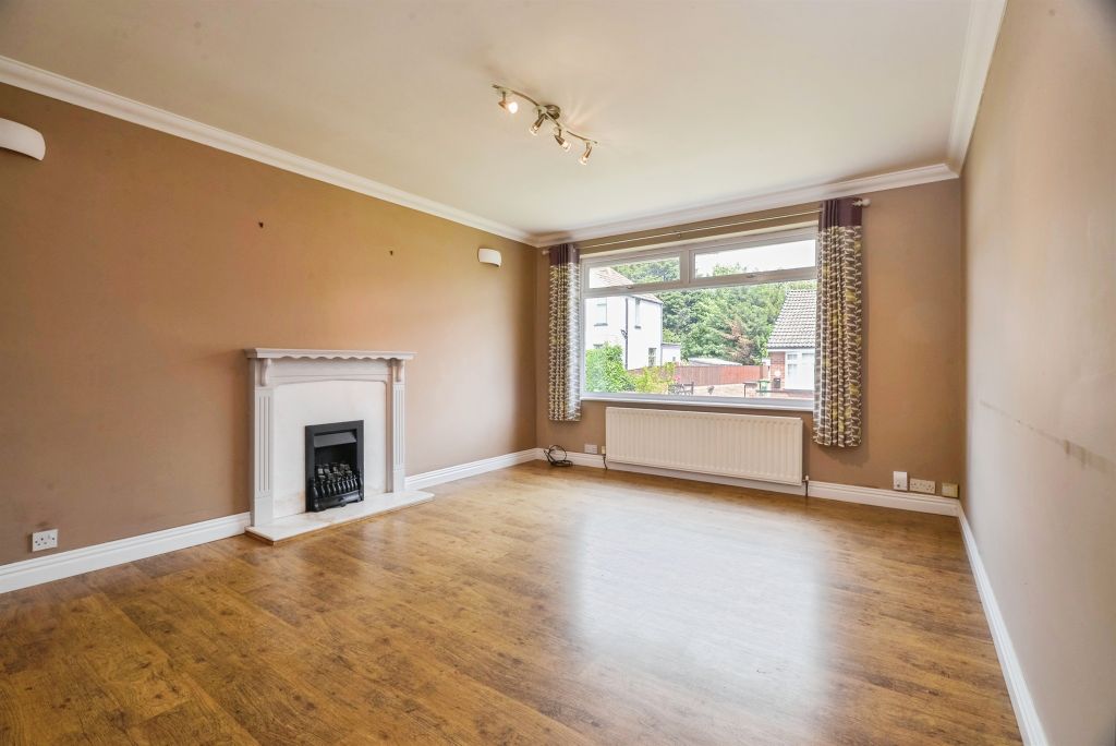 Property photo 3 of 28