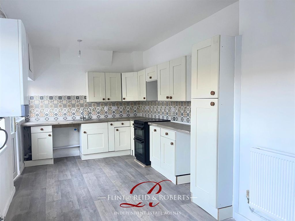 Property photo 3 of 13 3.Png