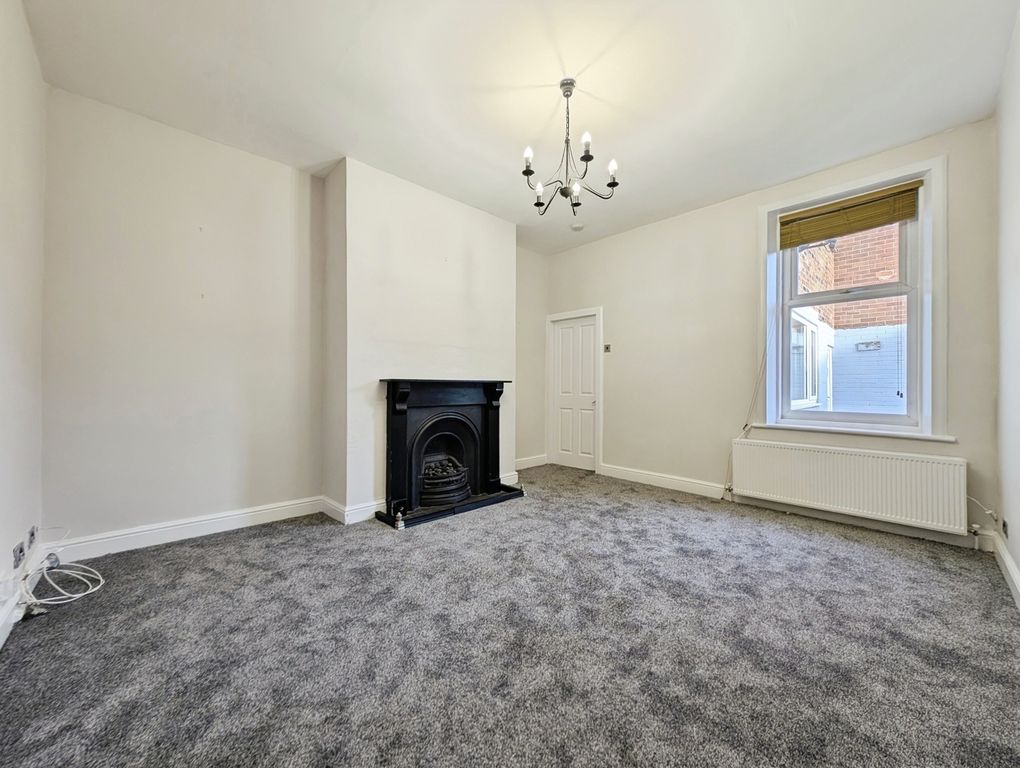 Property photo 2 of 11 Photo