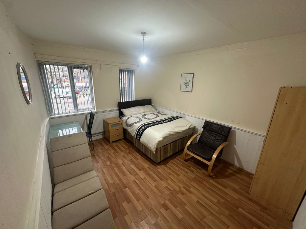 Property photo 1 of 5