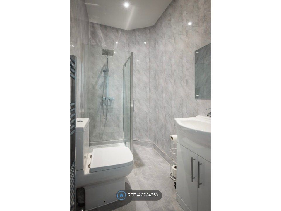 Property photo 2 of 3