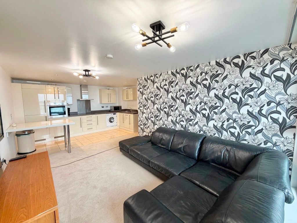 Property photo 3 of 6