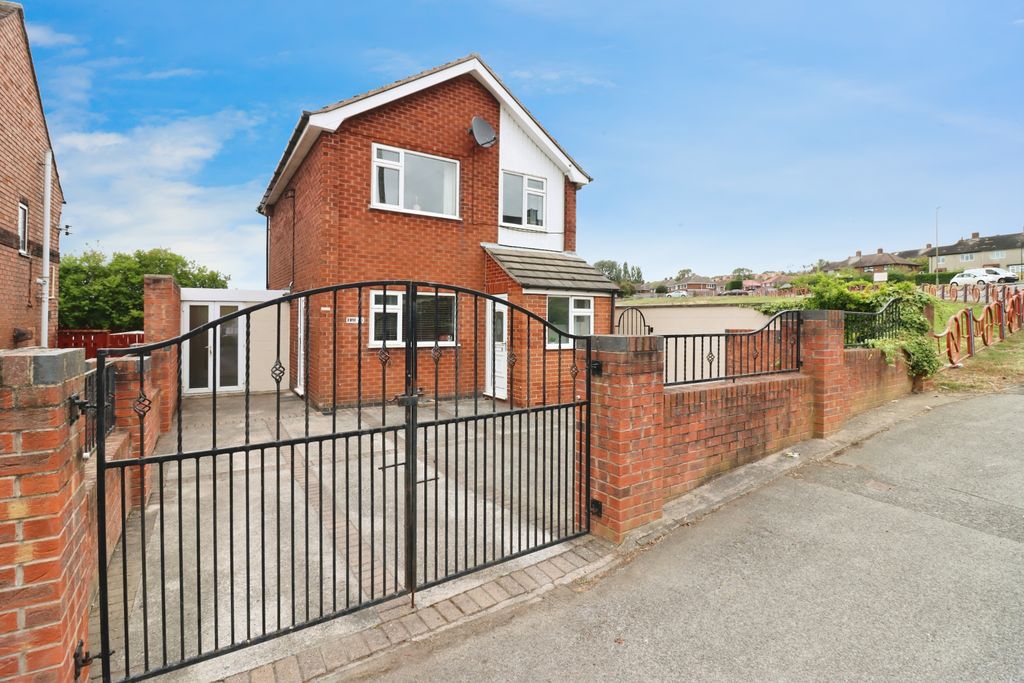 Property photo 1 of 15