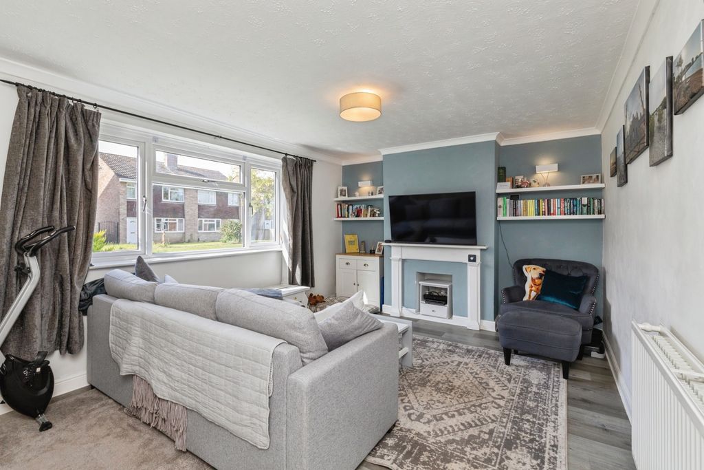 Property photo 3 of 10 Pbox-Img.Jpg