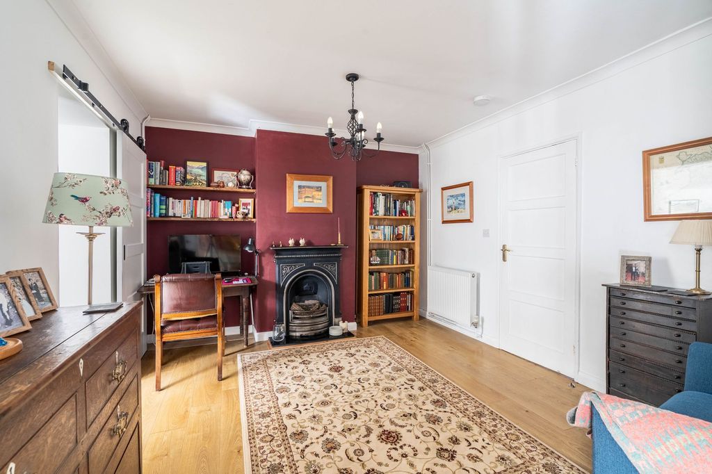 Property photo 3 of 20